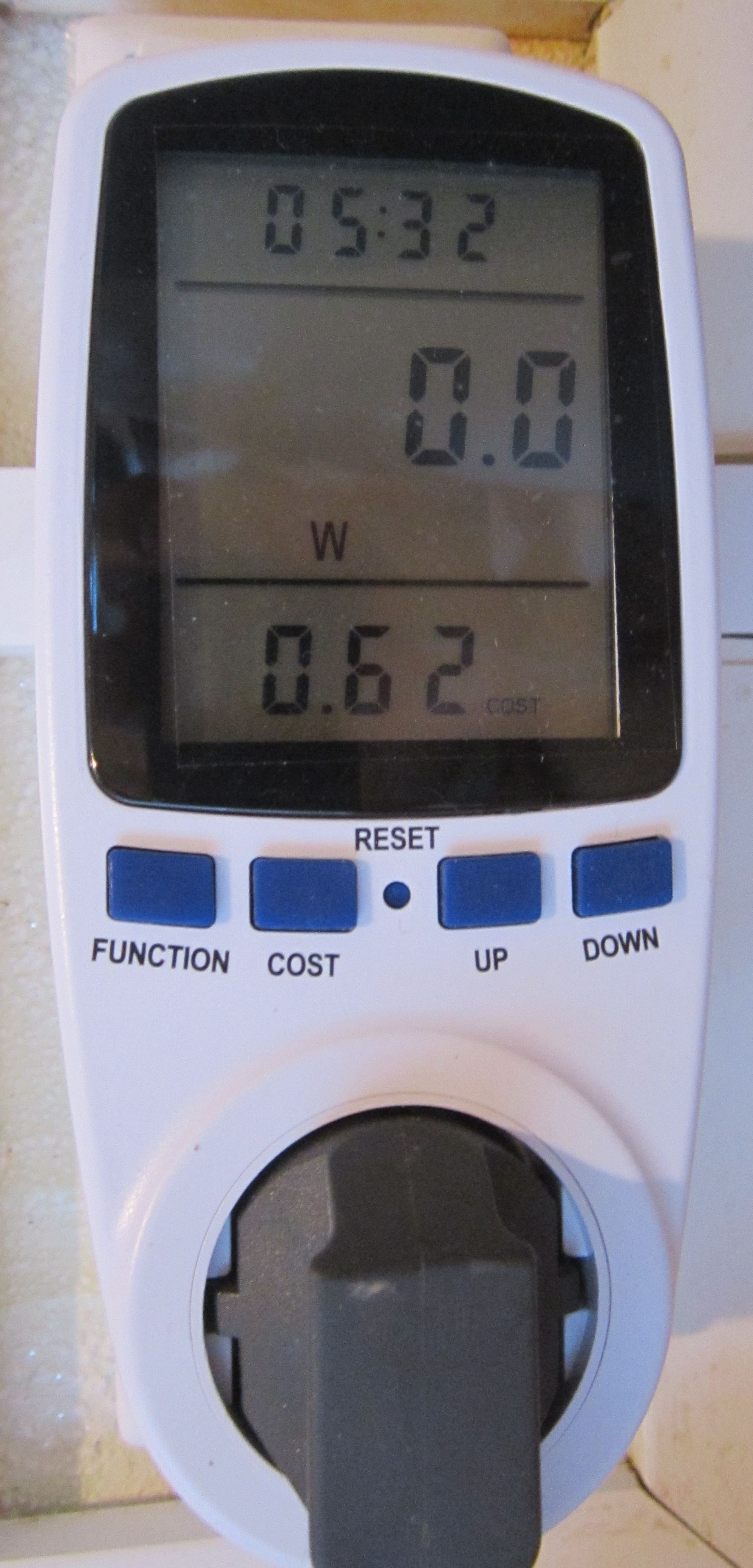 2 Время, мощность (в момент снятия показаний), стоимость потраченной электроэнергии